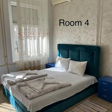 Sobe Sa Sopstvenim Kupatilom Private Rooms Bathroom In Center Novi Sad Exteriör bild