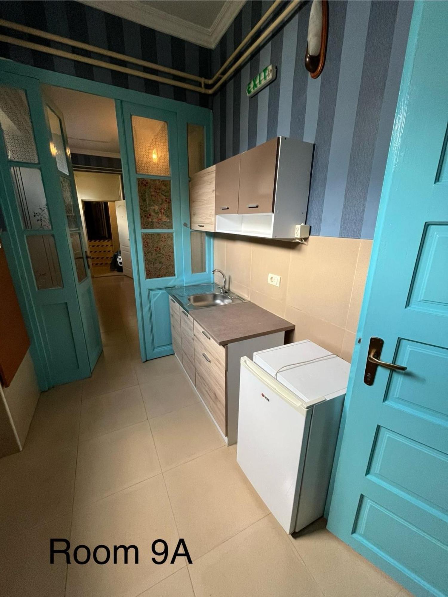 Sobe Sa Sopstvenim Kupatilom Private Rooms Bathroom In Center Novi Sad Exteriör bild